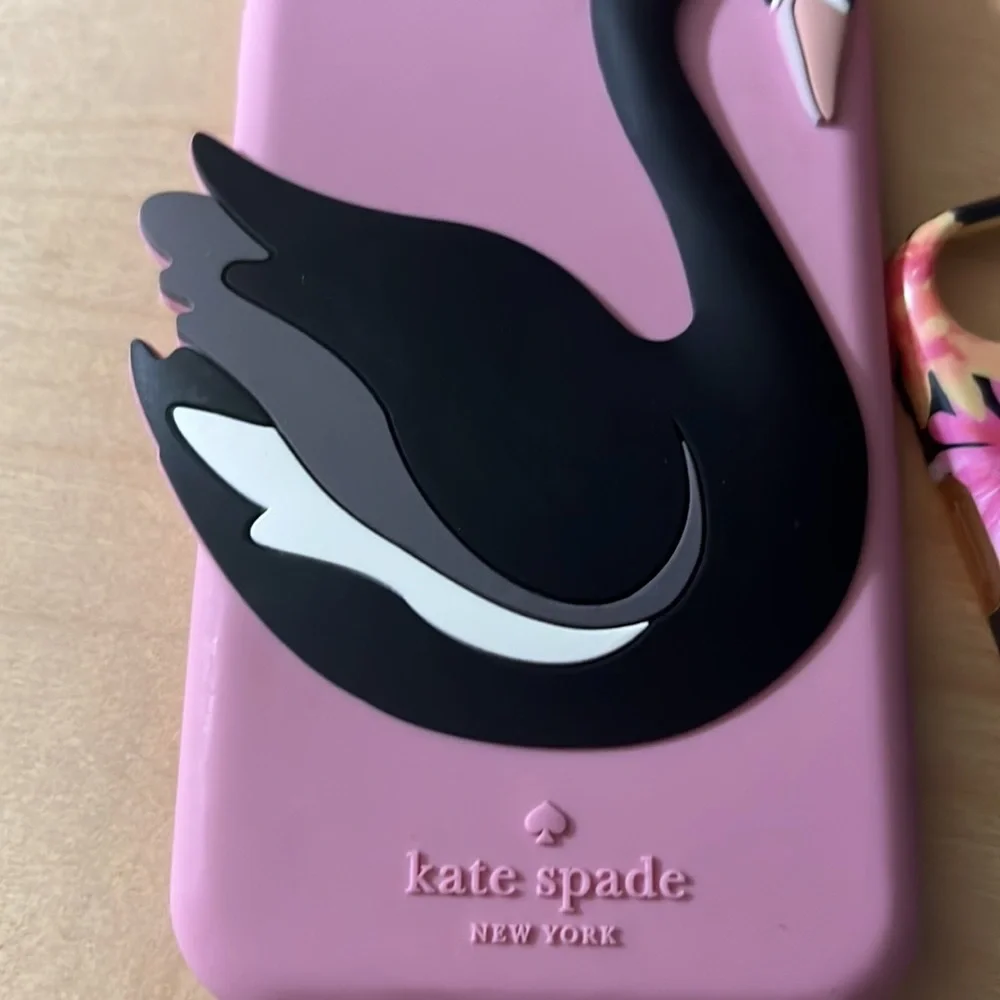 Old Apple Cell Phobe Cases